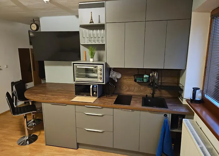 아파트 Calm In Quiet Area *